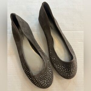 Gianni Bini gray suede embellished sparkly ballerina flats size 9.5